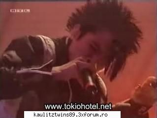 Bill e prea slab!!!!!!! - e numai vina bucataresei......dc nu le da ceva - Bill Kaulitz