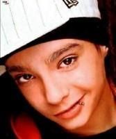 Poze si informatii despre Tom... - oohhhhhhh........baiatu'asta e tzoooper sw33t - Tom Kaulitz