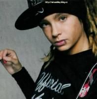 Tom...mumosu - Nume Kaulitz Data nasterii: (fecioara) cu 10 min - Tom Kaulitz