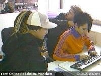 adevaratul id al lui bill! - HEY BILL KAULITZ ARE ID CHIAR TOM A ZIS INTRUN - Bill Kaulitz