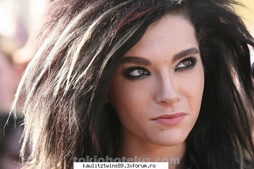 membru now - scuza-mi neglijenta dar is nebuna dupa bill.i-am - Bill Kaulitz
