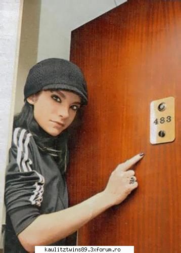 ...pls.....interesant - si seamana cu Gemeni la ochi ca-n rest nu prea - Bill Kaulitz