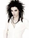 pov faniilor.... - intr-o noapte am adormit pe la 12.........eram - Tokio Hotel
